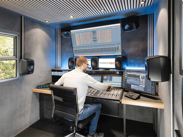 New AV-Mobil Hybrid Remote Unit