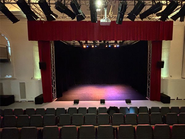 At Sneek's Noorderkerkzaal