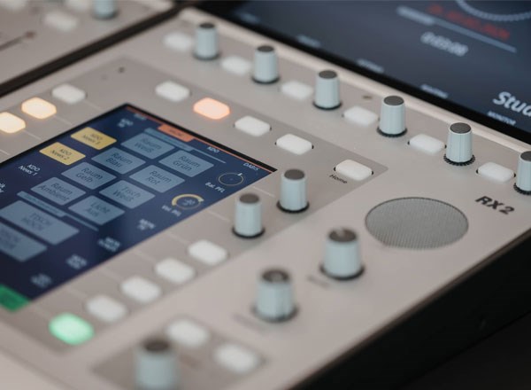 Audio Specialist Highlights 'Broadcast-From-Anywhere' RM1 Pro