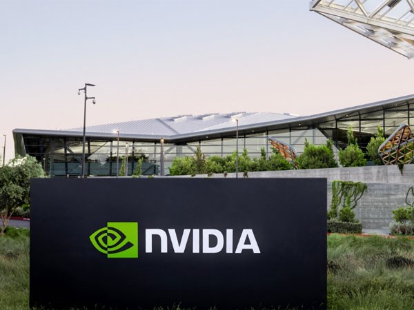 To Scale AI Compute With Cloud Partners